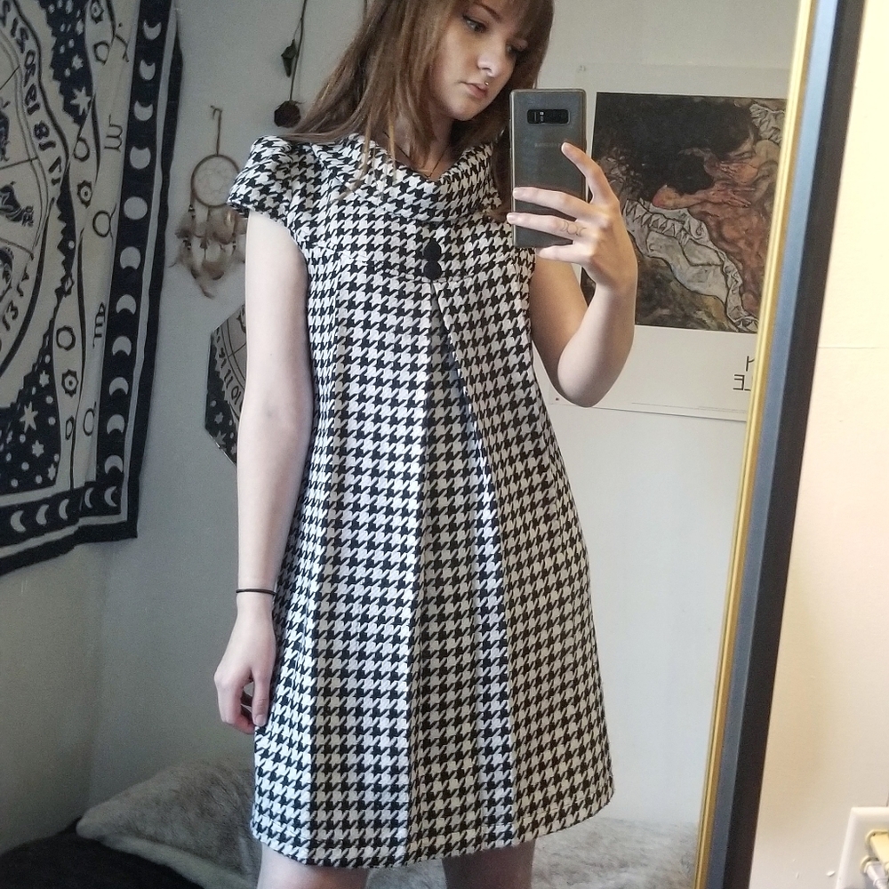 Black and white vintage dress
